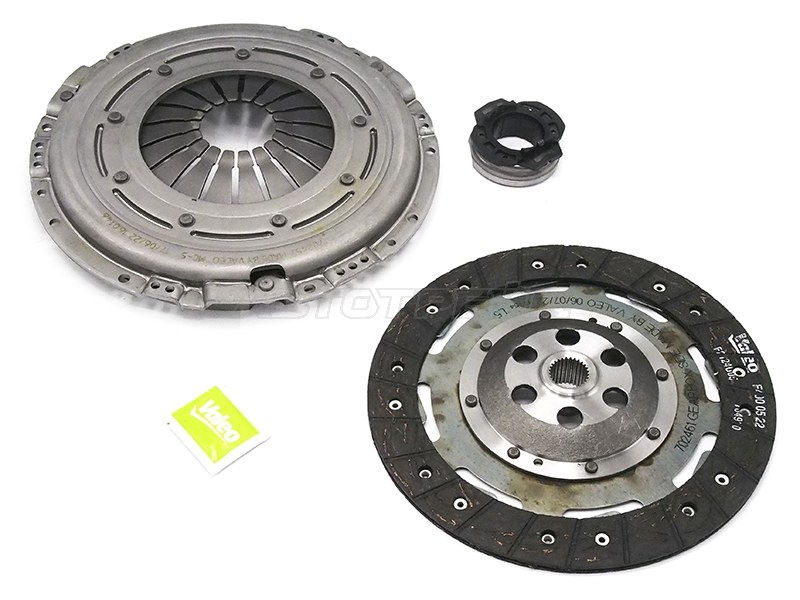 Комплект сцепления AUDI A3 03-10 /SKODA OCTAVIA 04-10 /VW PASSAT 05-10 (VALEO: 826729)